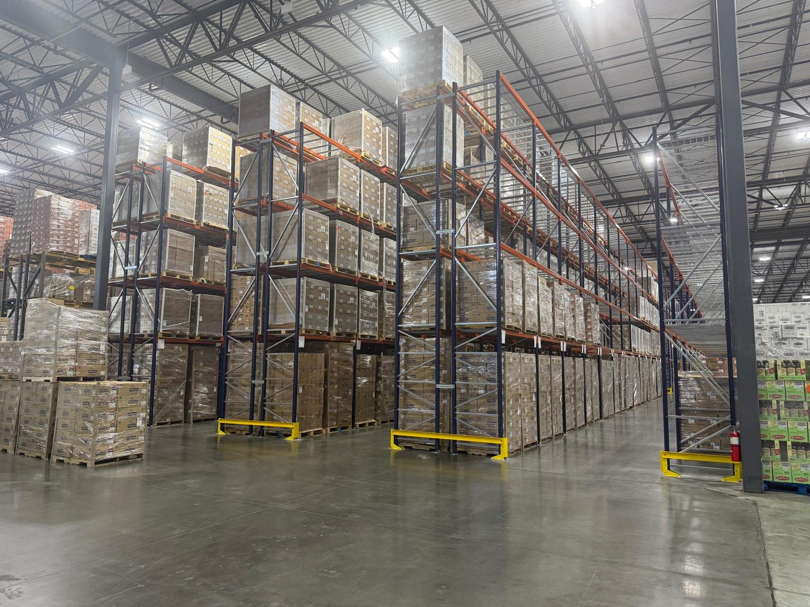 Orozco's Racks warehouse installation — Laredo, Texas
